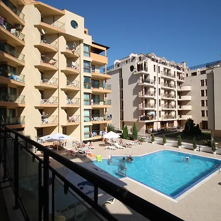 דירה New Estate In Amadeus 1 *